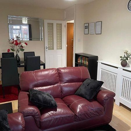 Nnk Air Bnb Енфілд Екстер'єр фото