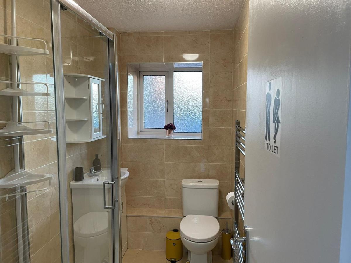Nnk Air Bnb Енфілд Екстер'єр фото