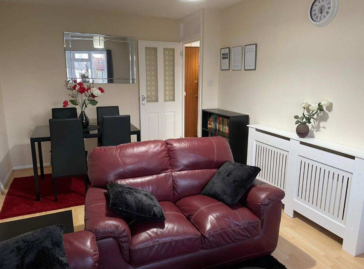 Nnk Air Bnb Енфілд Екстер'єр фото